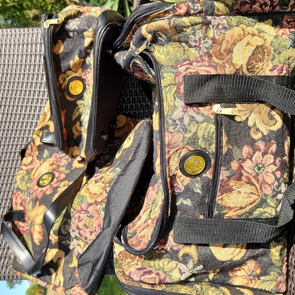 Floral Tapestry Weekender Bag - Black Floral